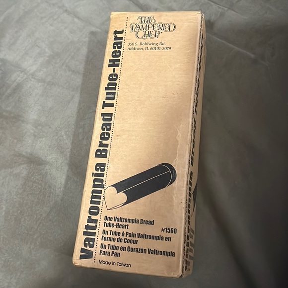 The Pampered Chef Other - Pampered Chef heart bread tube
